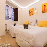 Chic Barrena Old Town Appartamento *