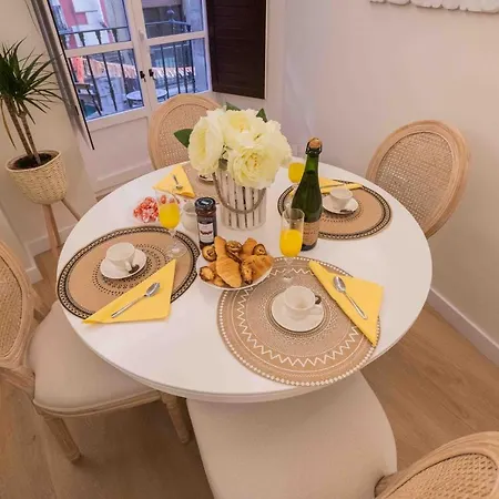 Chic Barrena Old Town * ビルバオ