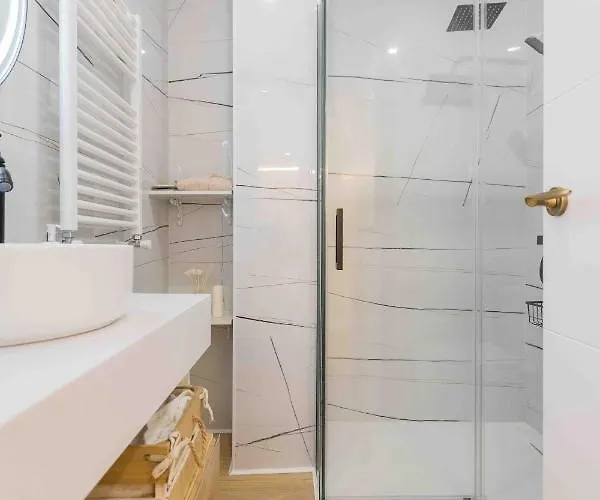 Chic Barrena Old Town * Bilbao