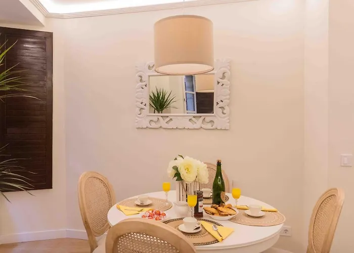 Chic Barrena Old Town *